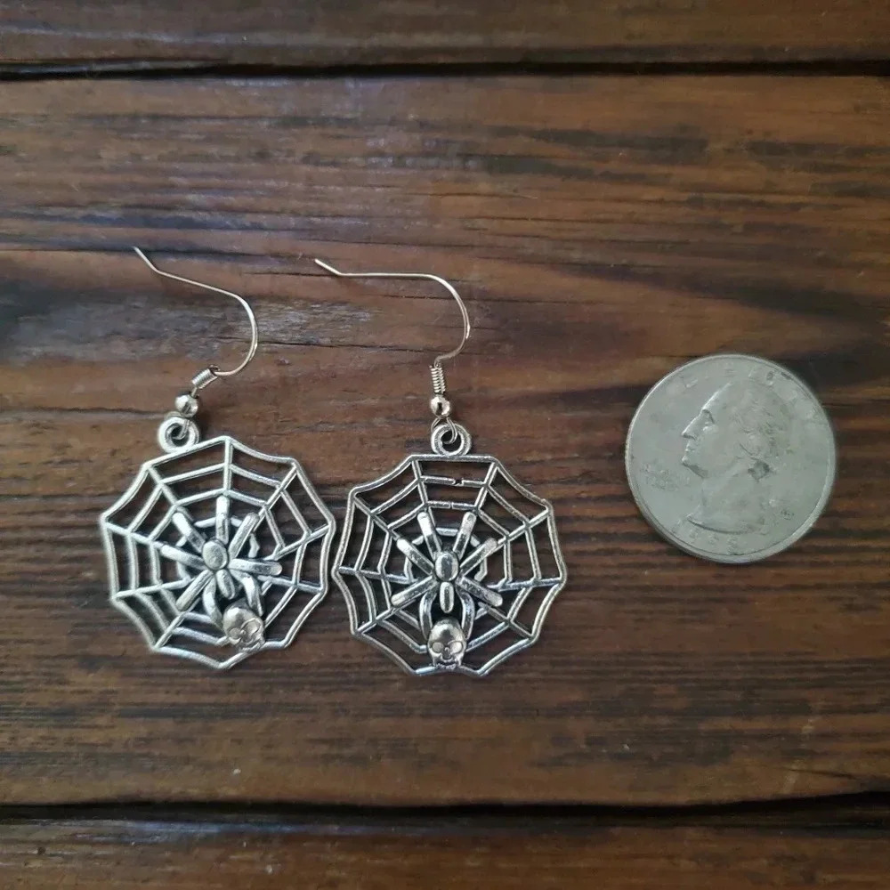 Super Cute Spider web earrings with skull
